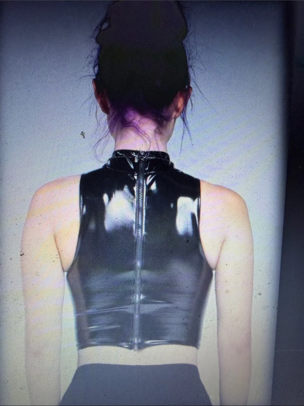 Michelle Uberreste Intrigue Crop Top - Picture 3 of 4